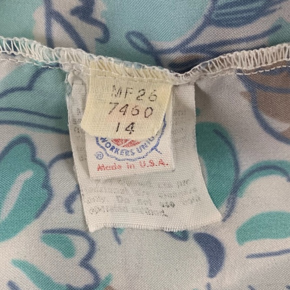 Vintage 1970s ACT III Union Made Pussy Bow Tie Collar Blouse Floral Prin… - Picture 9 of 16